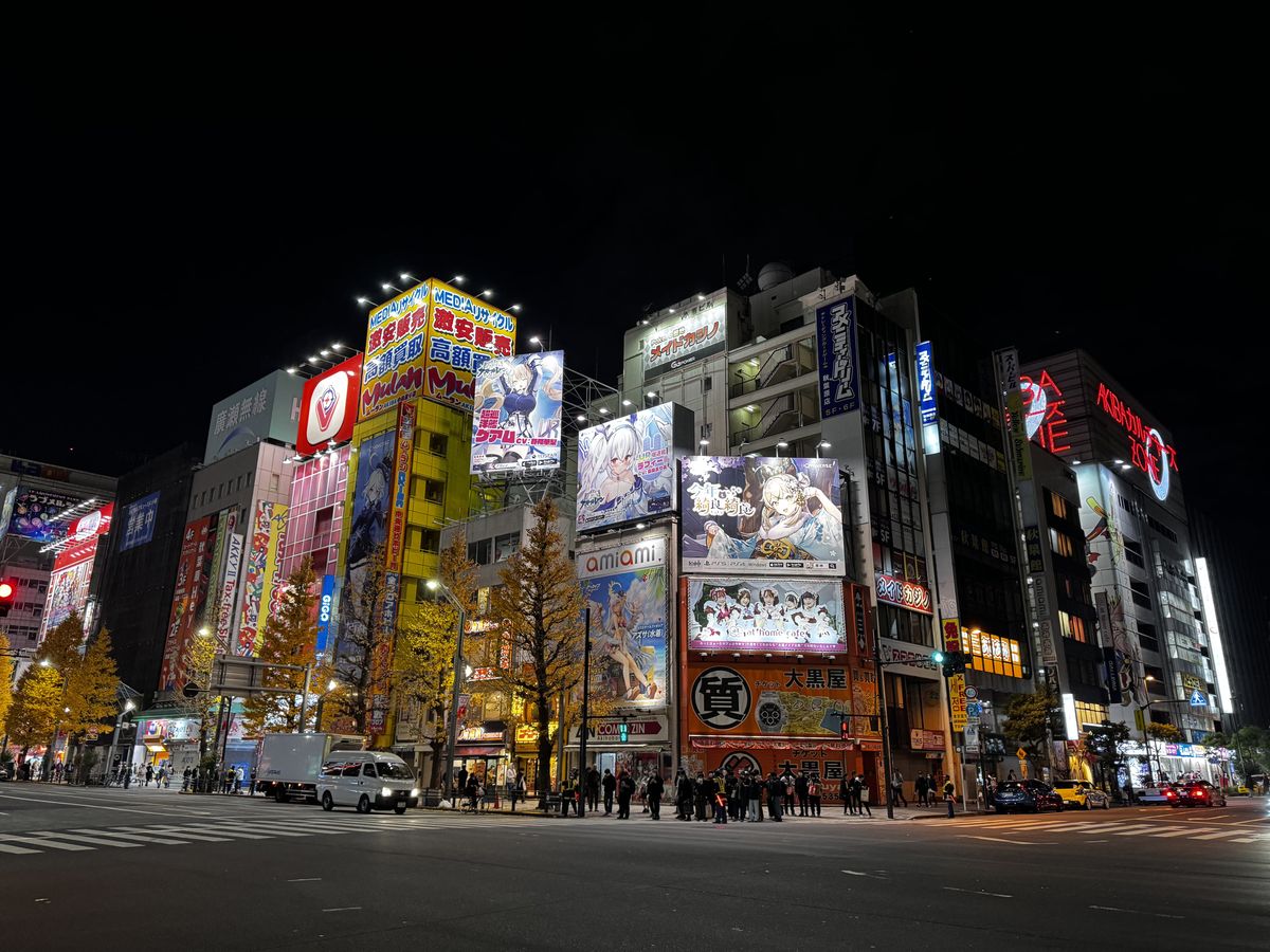 秋叶原夜晚